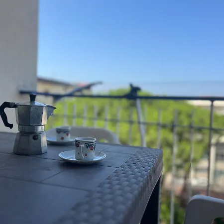 Appartement 4 Beds - 2 Bedrooms Near The Station Rome