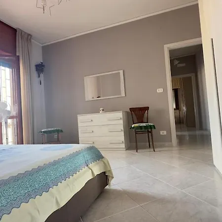 Appartement 4 Beds - 2 Bedrooms Near The Station *
