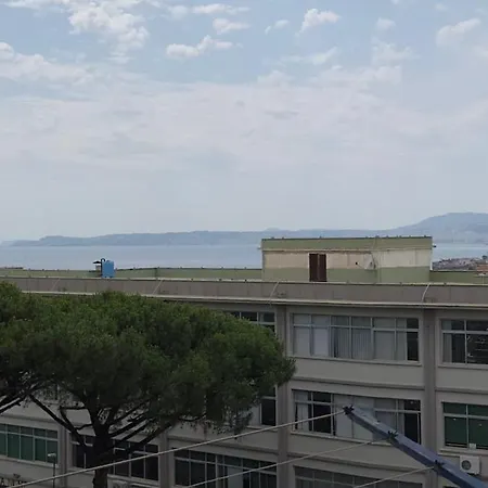 4 Beds - 2 Bedrooms Near The Station Rome